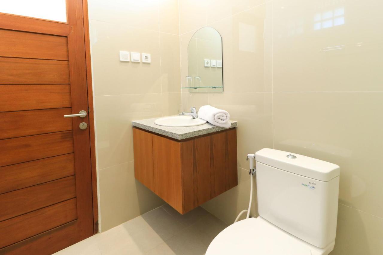 Manu Guest House 2 Canggu  Ngoại thất bức ảnh
